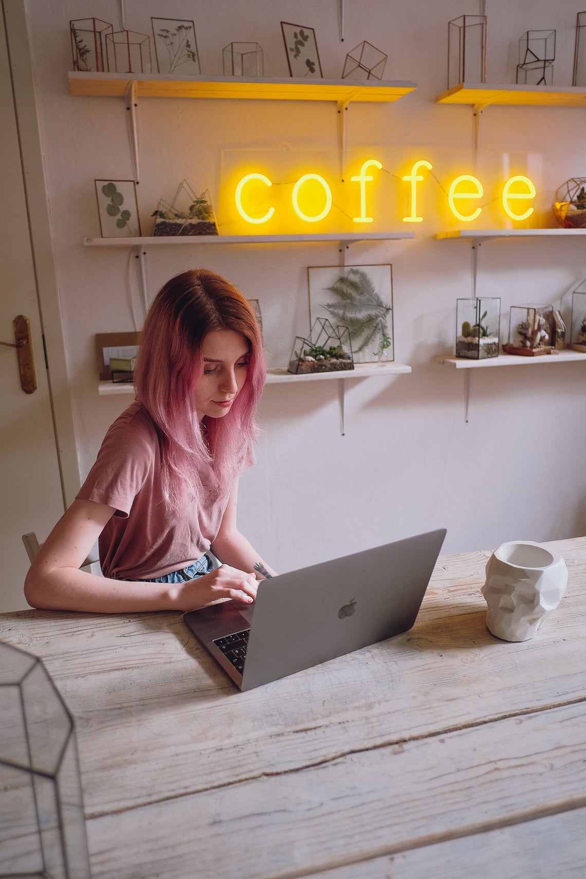 Coffee neon sign for cafe, coffee shops, coffee to go, restaurants and other businesses